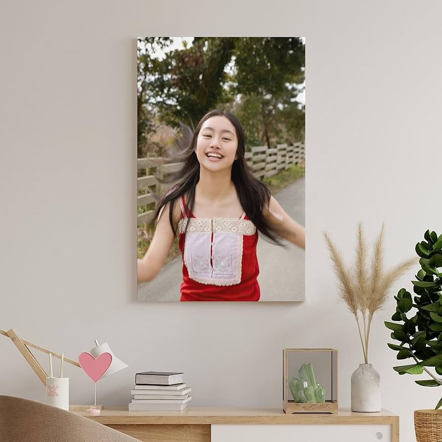 【数量限定セット】忽那汐里さん掲載4ページ（ポスターサイズ）#6885 Amazon.co.jp: 忽那汐里ポスター_グラビア水着画像女優・歌手